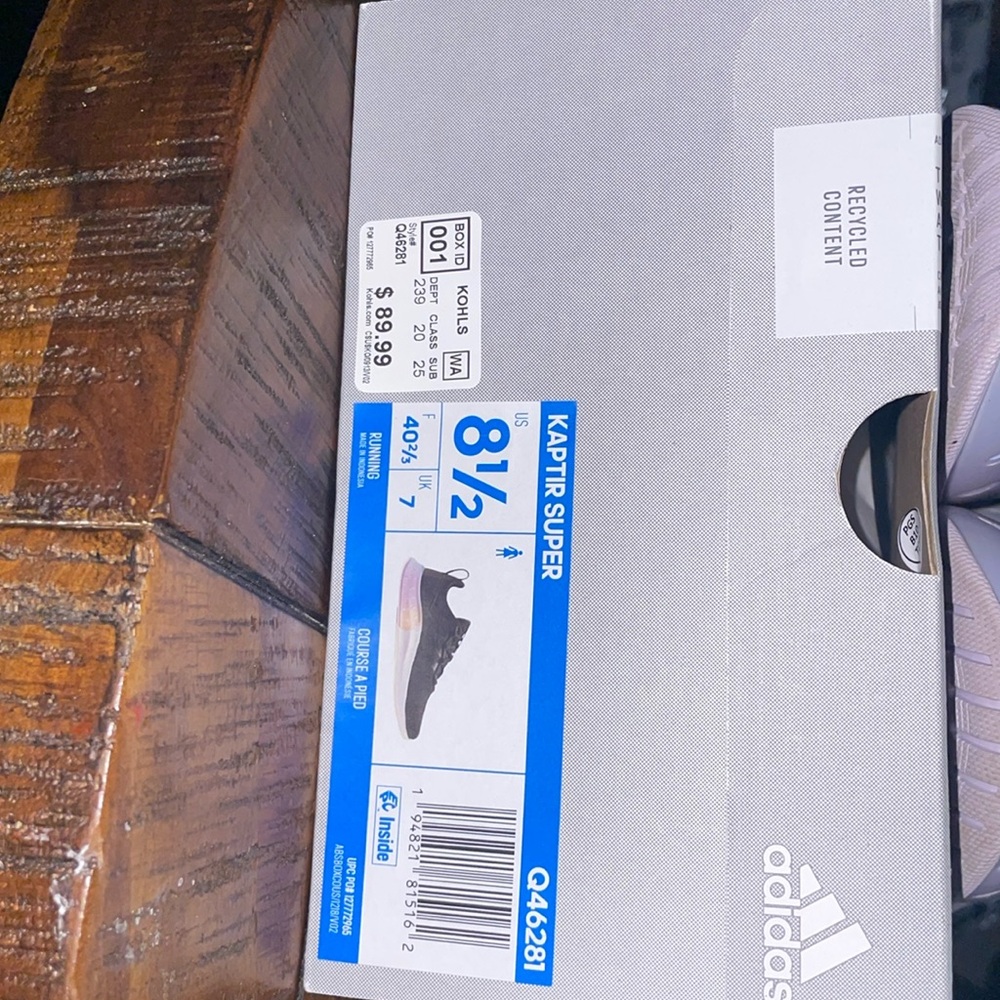 adidas kaptir super
size 8.5 womens
lightly used (worn thrice)